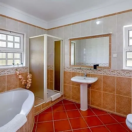 Hotell 4 1 Crianca, Pisicina Aquec